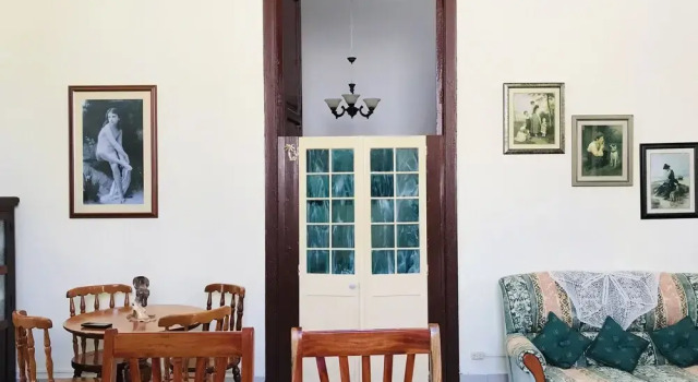 Casa Colonial Marlen y Lachi, Забронировать Отель Гавана Гавана, рядом с Старая площадь