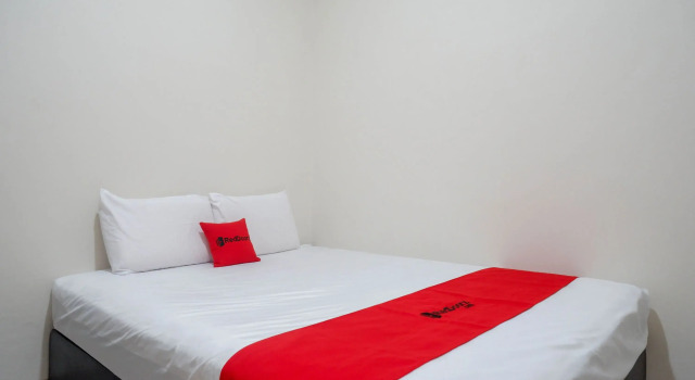 RedDoorz Syariah near RS Mitra Keluarga Tegal, Rezervovat Hotel Tegal Central Java