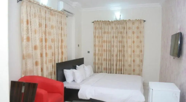 Blue Seasons Hotel & Suites, Varaa Hotelli Hotellit Lagos pysäköinnillä, Pysäköinti