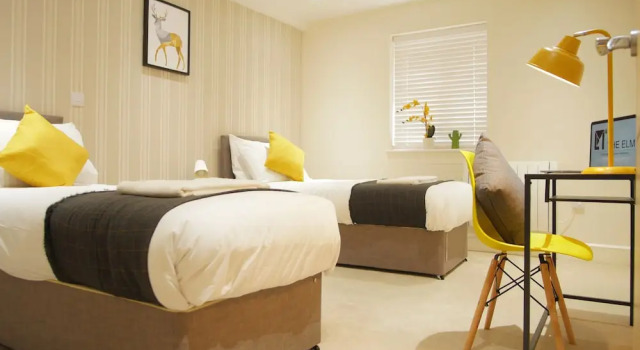 The Elm Serviced Apartments, Забронировать Апартаменты/квартира Отели High Weald с парковкой, Парковка