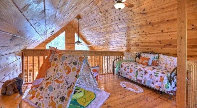 Fox Hollow, Prenota Hotel Blue Ridge 