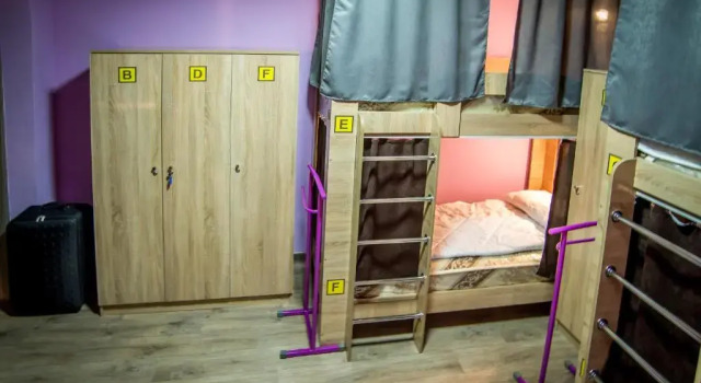 Lit en dortoir (dortoir féminin) DA Hostel Almaty