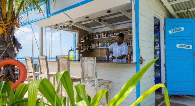 Le Nautique - Luxury Waterfront Hotel