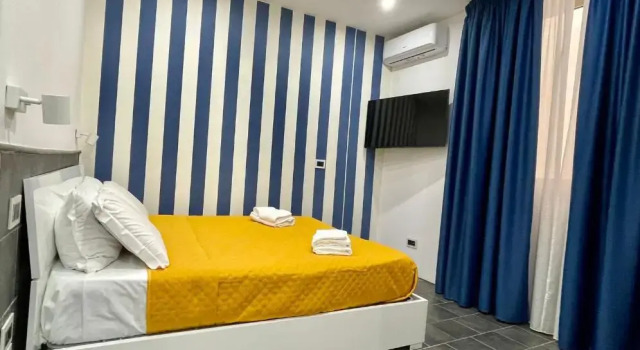 Номер Economy Yacht Club Angioino