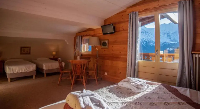Семейный номер Superior Hôtel Arbois Bettex