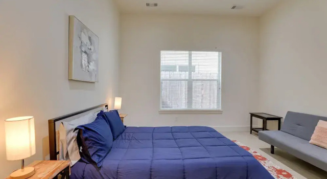 3-story Home Near NRG Stadium, Museums & Nightlife