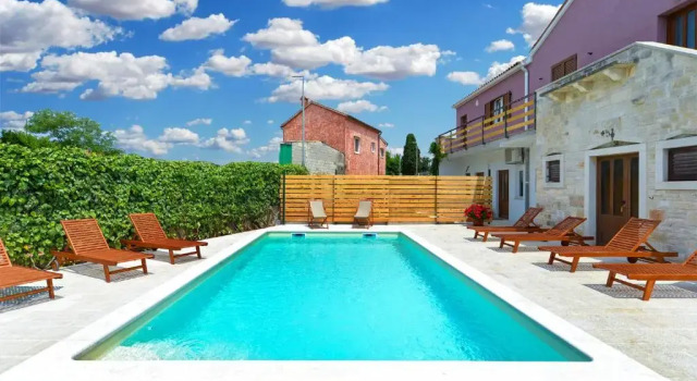 Holiday home Valter 2136