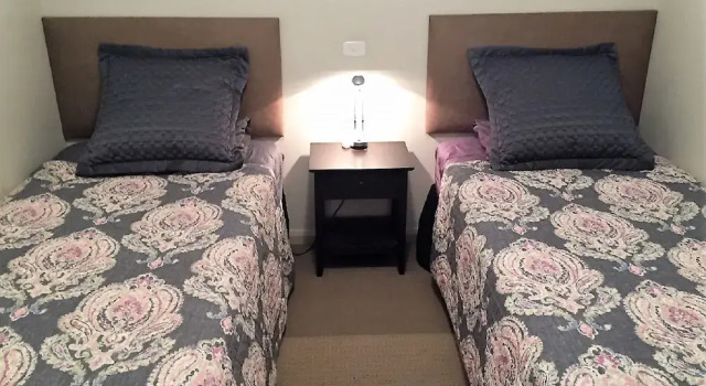 33B Cypress Drive Mulwala, Забронировать Отель Отели Малуола с бассейном, Бассейн
