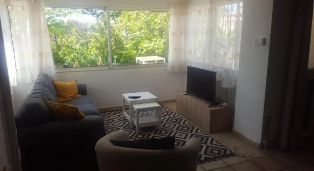 Masqueyras, Rezerwuj Hotel Hotele w Vacqueyras z parkingiem, Parking