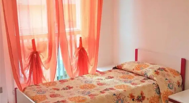 Residence with swimming pool in Luni Mare, Забронировать Отель Луни Маре 