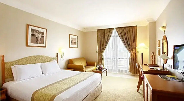 Номер Deluxe Merdeka Palace Hotel & Suites