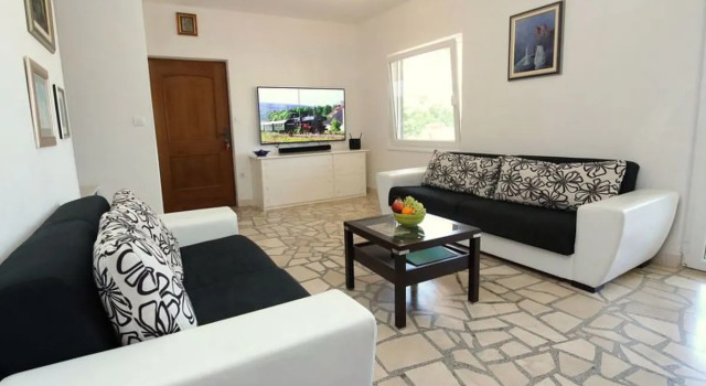 House Carmen Rantasalmi, Buchen Sie Hotel Hotels in Gespanschaft Split-Dalmatien mit Pool, Schwimmbad