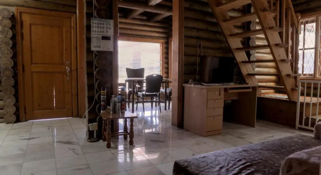 Log Cabin House, Rezervasyon Otel Lutong Sarawak