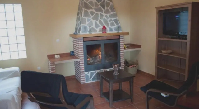 House With 4 Bedrooms in Yeste, With Wonderful Mountain View, Pool Access and Enclosed Garden, Забронировать Отель Отели Йесте 3 звезды, 3*