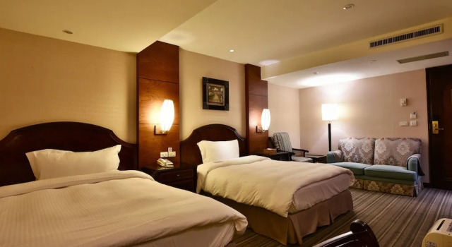 Четырёхместный семейный номер Standard Waikoloa Hotel