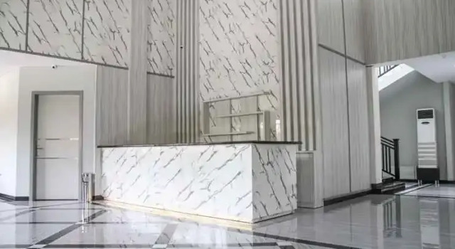 Helsinki Hotel, Prenota Hotel Hotel a Sulawesi con parcheggio, Parcheggio