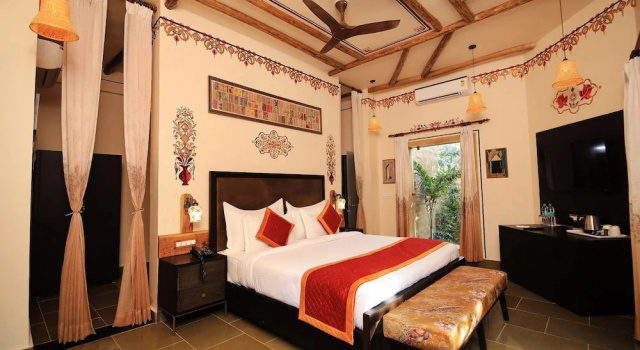 Двухместный люкс с видом на бассейн Nature Village Resort