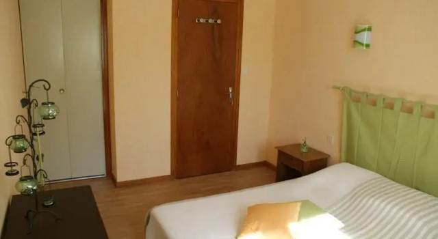 Camping du Pont de Braye, Забронировать Кемпинг Кемпинги и глэмпинги Lozère, Кемпинг