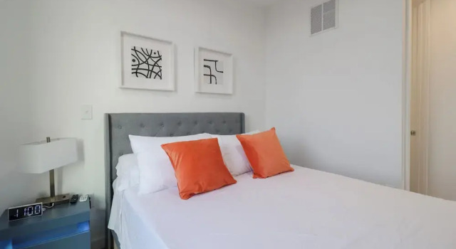 Unit 9: Luxe 2BR Penthouse | Sleeps 6, Забронировать Апартаменты/квартира Апартаменты Округа Колумбии, рядом с Смитсоновский музей американского искусства, Апартаменты/квартира
