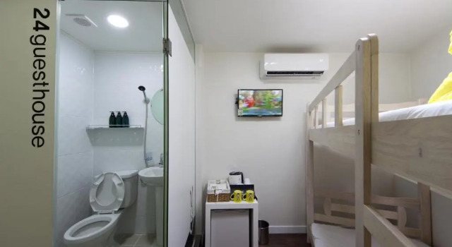 Двухместный номер 24 Guesthouse Myeongdong Town