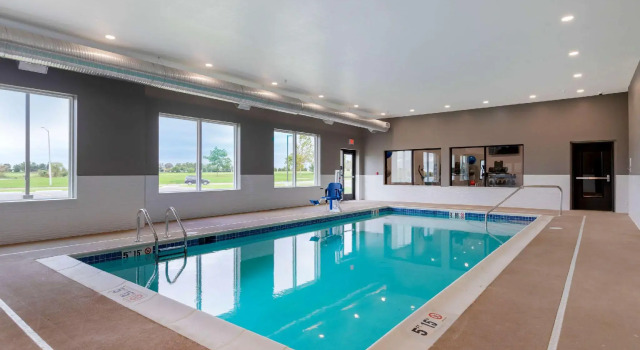 Двухместный номер Standard Comfort Inn & Suites Adrian