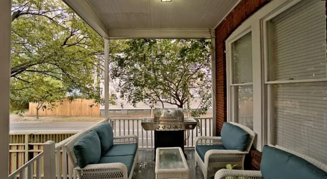 Апартаменты 420Waldburg A · Modern Apt with Southern Charm Blocks from Forsyth