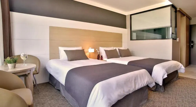 Двухместный семейный номер Superior Eastern Hotel Jeju
