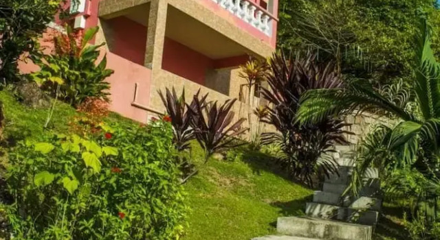 Les Elles Guesthouse Self Catering, Book Hotel Hotels in Mahe with Parking, Parking
