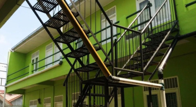 Griya 24 Homestay, Rezerwuj Hotel Medan Sumatra