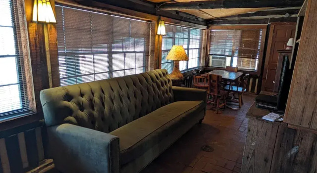 Cedarvale Cabins at Turner Falls, Book Hotel 3-stjernede hoteller i Davis, 3*