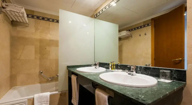 Двухместный номер Eurostars Cristal Palace