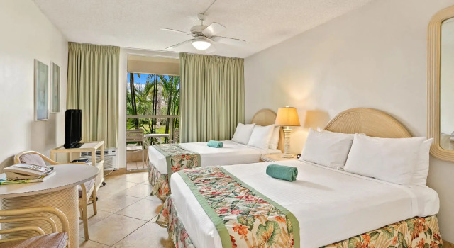 Номер Standard Aston at the Maui Banyan