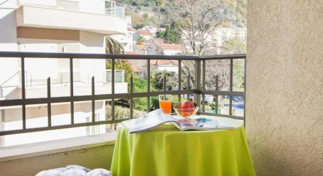 Студия с балконом Apartments Elite Azur