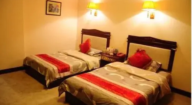 The Bog-Garden Hotel Lhasa, Rezerwuj Hotel Hotele 3-gwiazdkowe w Xinjiang, 3*