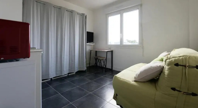 Студия STUDIO A 300 METRES DE LA GARE et 25 MINUTES DE PARIS EN TRAIN