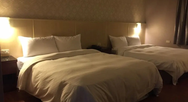 Четырёхместный номер Standard Long Siang Hotel