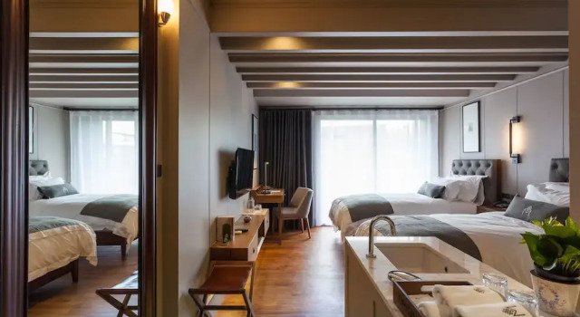 Двухместный номер Superior с балконом Marine Beach Hotel Pattaya - SHA Plus