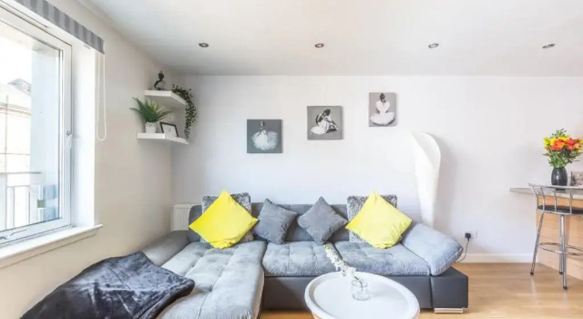 Cosy Apartment in Quiet City Centre, Забронировать Апартаменты/квартира Отели Глазго с парковкой, рядом с Sharmanka Kinetic Theatre, Парковка