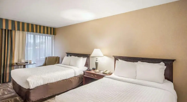 Двухместный люкс Clarion Inn Grand Junction Airport