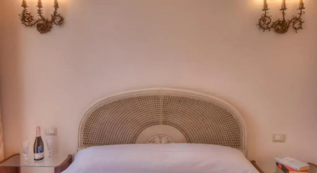 Четырёхместный номер Deluxe Rome Charming Suites