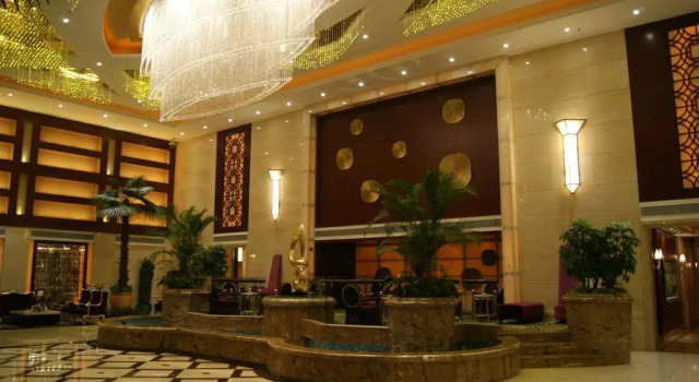 Royal Prince Hotel, Boek Hotel Hotels in Guangdong met parkeren, Parkeren