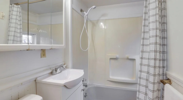 Апартаменты Pet-friendly Auburn Apartment w/ Balcony!
