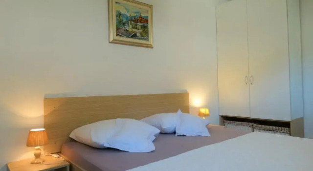Apartmani Novi Vinodolski 32706 - Radmila