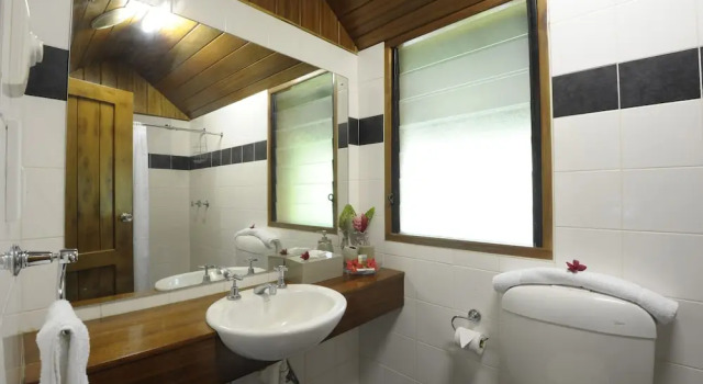 Люкс Kokopo Beach Bungalow Resort