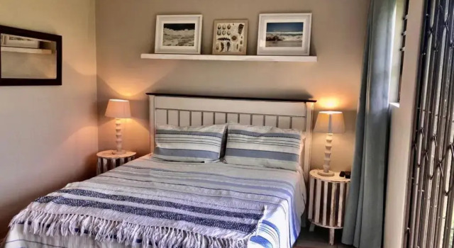 The West Wing Guest Suite. Pringle Bay. (Adults Only), Book Pension Hoteller i Caledon med pool, Swimmingpool