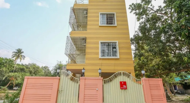 OYO 13554 Hotel Buttercouch, Rezervovat Hotel Pānchuria West Bengal