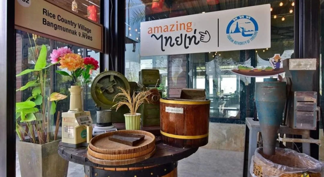 Rice Country Village, Rezervovat Hotel Bang Mun Nak Thajsko