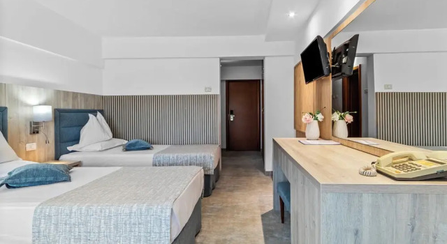 Standardní Dvoulůžkový s manželskou postelí pokoj s balkonem Hotel Condor