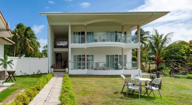 Tropic Villa Annex