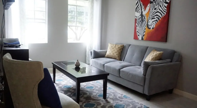 Апартаменты с балконом New Kingston Guest Apt Surbiton
